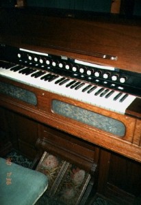 1873 Estey Pump Organ