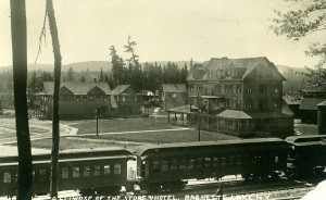 c1905-Beach-Glimpse-Store-L